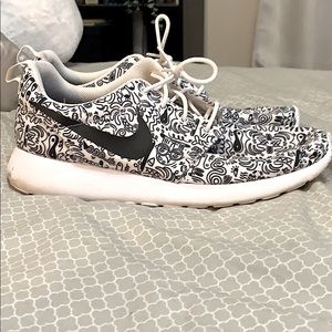 COPY - Nike Roshe Shoes